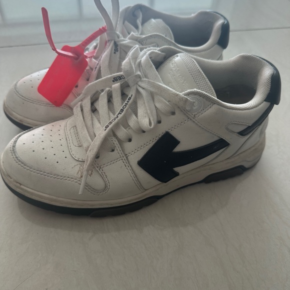 Off White Out Of Office Sneakers - Picture 1 of 8